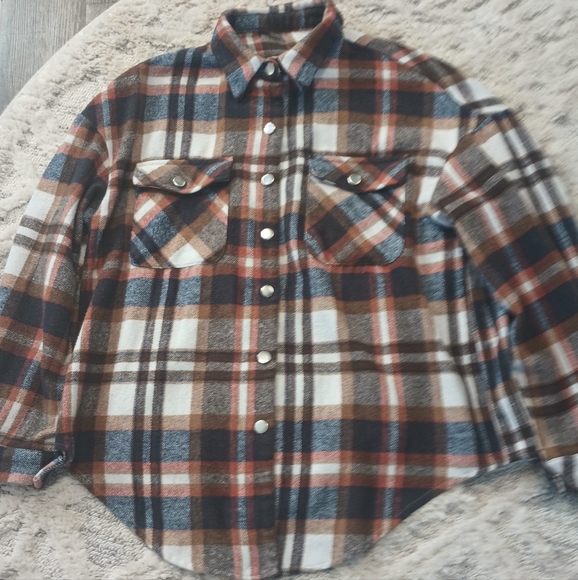 Women's flannel - Picture 2 of 3